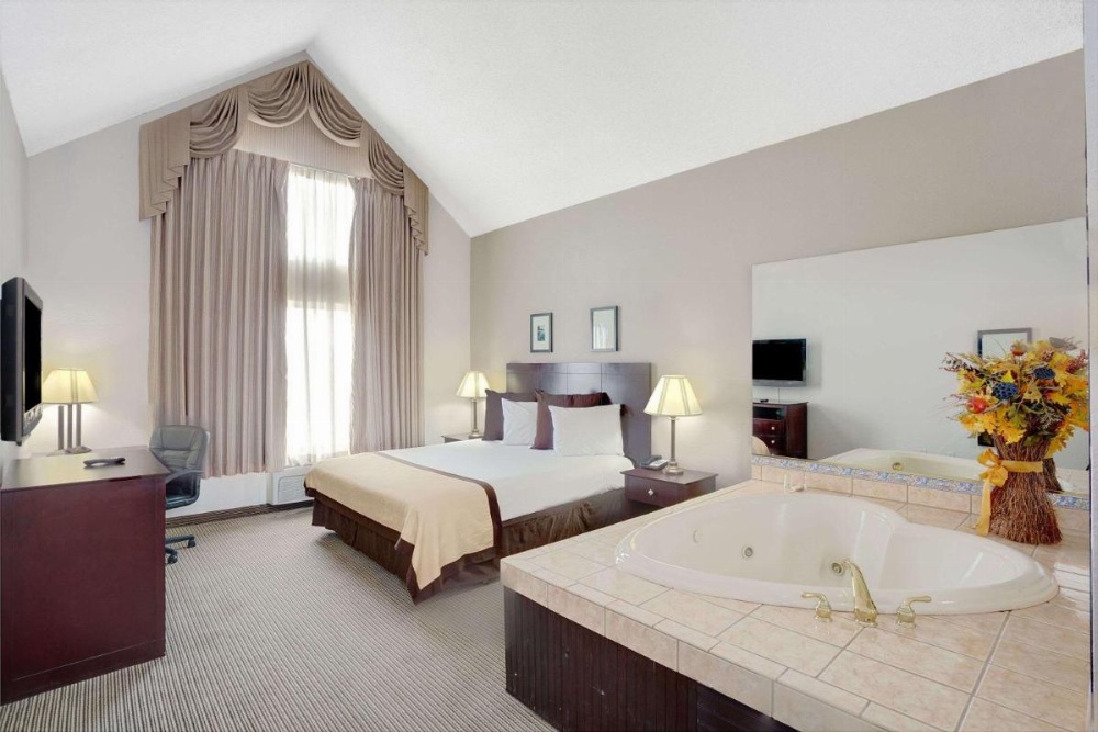Baymont by Wyndham Reno Image 23